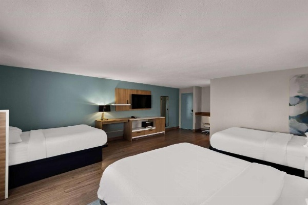 Wyndham Garden Ankeny image 27