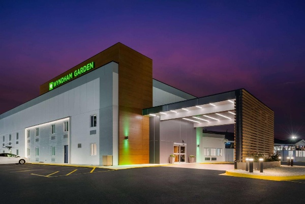 Wyndham Garden Ankeny image 7